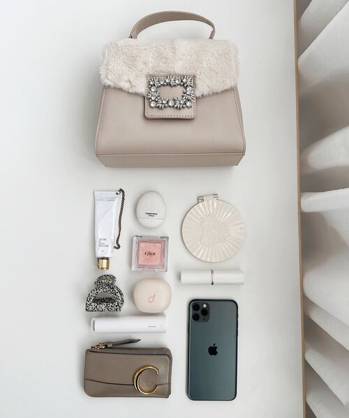 MAJESTIC LEGON（マジェスティックレゴン）の「ビジューバックルバッグ（ショルダーバッグ・レディース・グレイッシュベージュ/ブラック/ベージュ系その他2・FREE）」の11枚目の写真