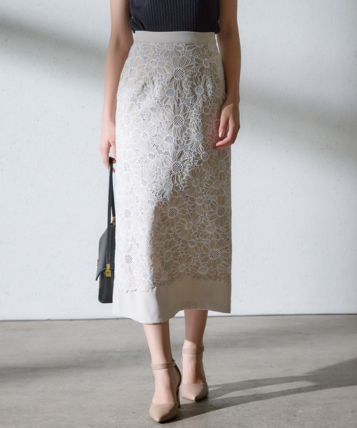 Andemiu（アンデミュウ）の「レースキリカエＩラインスカート136085（スカート・レディース・ベージュ/オレンジ/チャコールグレー・SMALL/MEDIUM）」の3枚目の写真