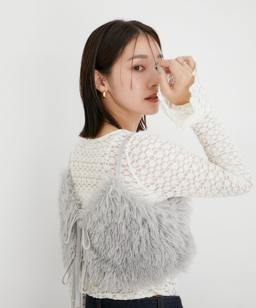 VIS（ビス）の「【前後2WAY】リボンディテールフェイクファービスチェ【洗える】（キャミソール・レディース・ホワイト系その他5/ライトグレー・FREE）」の7枚目の写真