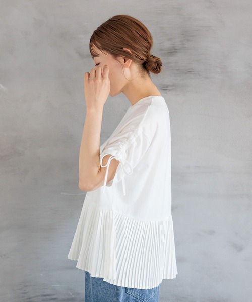 LAKOLE（ラコレ）の「スソプリーツドロスト半袖T / 136063（Tシャツ/カットソー・レディース・オフホワイト/グレー/ブラック・SMALL/MEDIUM）」の6枚目の写真