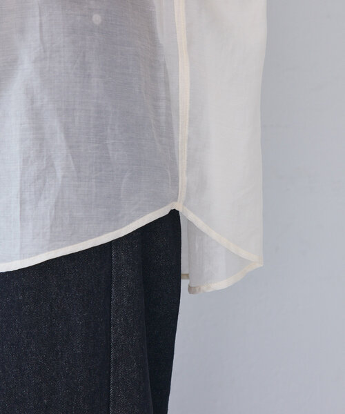 Kastane（カスタネ）の「【4色展開】シアーBIGシャツ（シャツ/ブラウス・レディース・ブラック/グレー/ピンク/アイボリー・FREE）」の5枚目の写真