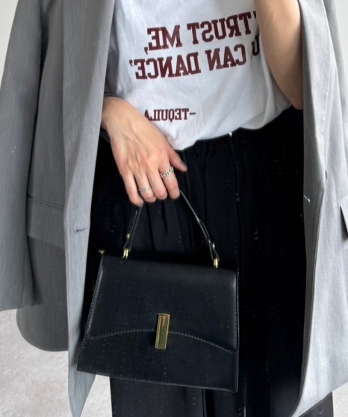 BARRETTA（バレッタ）の「ﾊﾞｲｶﾗｰ2WAYﾊﾝﾄﾞﾊﾞｯｸﾞ（ショルダーバッグ・レディース・ブラウン/ブラック・FREE）」の2枚目の写真