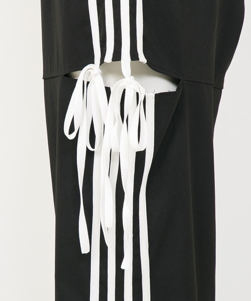 Diable baiser（ディアブルベーゼ）の「ラインリボンデザイントラックパンツ（その他パンツ・レディース・グレー/ブラック・MEDIUM）」の8枚目の写真