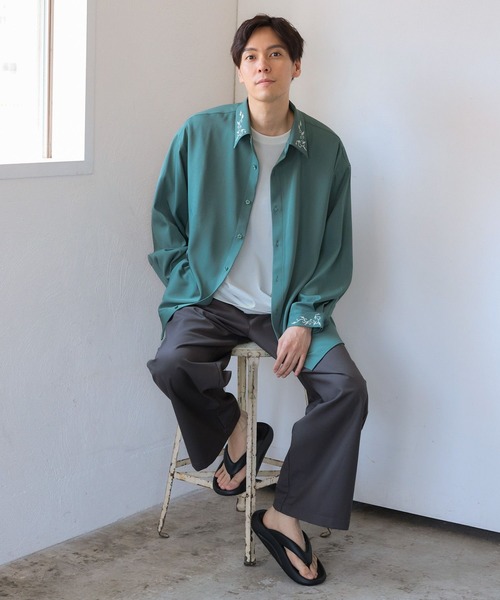 LAKOLE（ラコレ）の「襟カフス刺繍長袖シャツ / 139954（シャツ/ブラウス・メンズ・ブラック/ホワイト/グリーン・MEDIUM/LARGE/X-LARGE）」の4枚目の写真