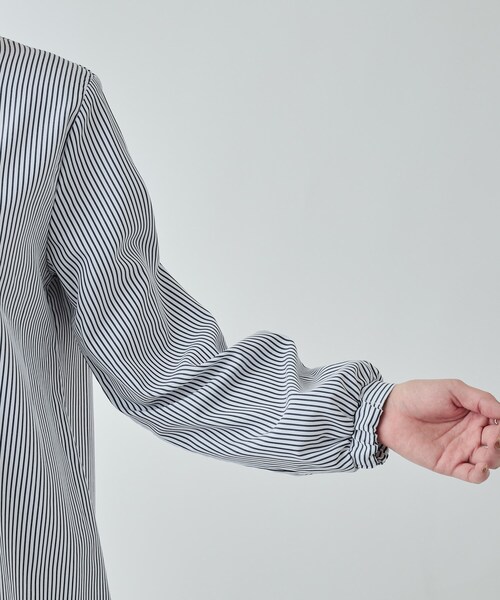 DRESKIP（ドレスキップ）の「◆【2点セット】着回し自在 ニットベスト＋フレアシルエットブラウス（その他トップス・レディース・ブラック/チャコールグレー/サンドベージュ/グリーン・04/03/02）」の6枚目の写真