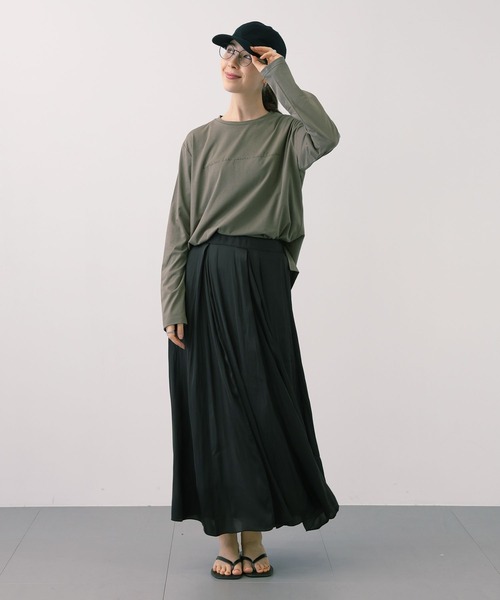 saloon(サルーン)の「SALOON(サルーン)/ロゴベーシックロンT【洗濯機洗い可】長袖(Tシャツ/カットソー・レディース・ブラック/ベージュ/オフホワイト/カーキ・FREE)」の8枚目の写真