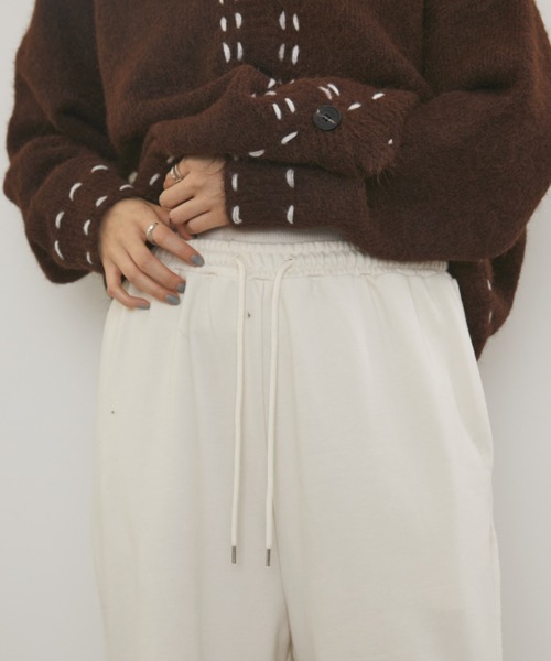 MERLOT(メルロー)の「ダメージワイドスウェットパンツ(スウェットパンツ・レディース・ブラック/グレー/アイボリー・FREE)」の13枚目の写真