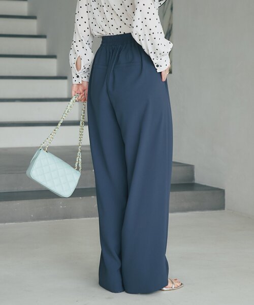 La boutique BonBon（ラブティックボンボン）の「【RISA監修・5サイズあり・今すぐお届け】2タックワイドパンツ（スラックス・レディース・ネイビー/チャコールグレー/アイボリー/ブラック/グレイッシュベージュ/ピンク/モカ/ミント・FREE/PM/36/PS/TM）」の21枚目の写真