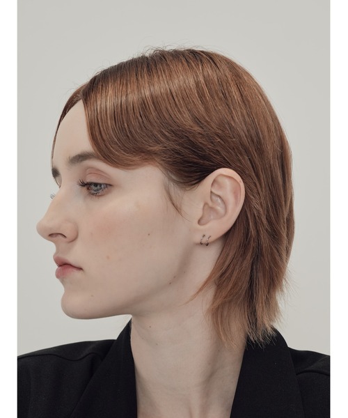 LENERA（レネラ）の「ダブルライン ピアス 華奢 ゴールド シルバー（ピアス（両耳用）・レディース・ゴールド/シルバー・FREE）」の7枚目の写真