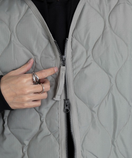 TAION(タイオン)の「【TAION】MILITARY W-ZIP V NECK DOWN JKT TAION-101ZML-1(ダウンベスト・メンズ・ブラック/ダークオリーブ/ダークグリーン・M/L/XL)」の19枚目の写真