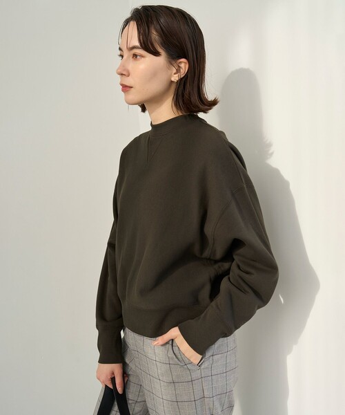 UNFILO(アンフィーロ)の「裏起毛スウェット クルーネック(スウェット・レディース・ホワイト系/オリーブ系/ライトグレー系/スカイブルー系・X-LARGE)」の9枚目の写真