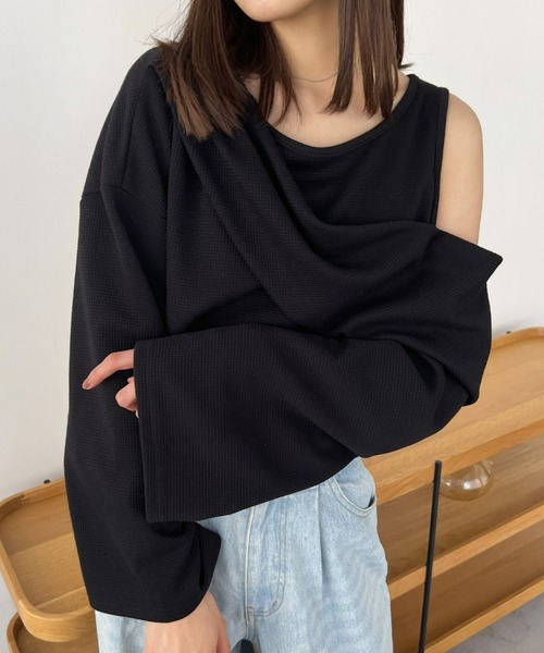 Olu.(オルドット)の「ショルダーカットワッフルトップス(Tシャツ/カットソー・レディース・ブラック/ホワイト・FREE)」の18枚目の写真