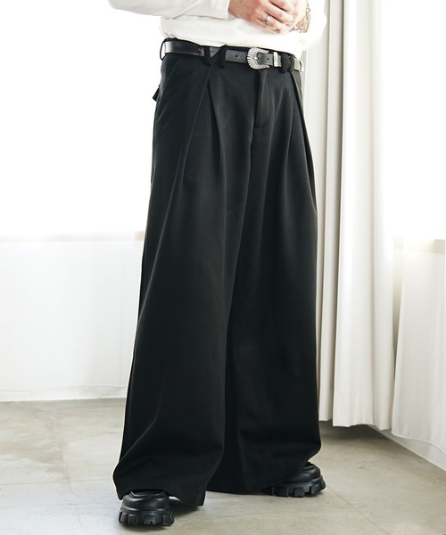 MinoriTY（マイノリティ）の「【MinoriTY】ヘビーウェイトスウェードライクダブルタックバギースラックス メンズ ワイドパンツ バギーパンツ 微起毛 春服 冬服 ルーズフィット オーバーサイズ（スラックス・メンズ・ブラック/ブラウン・M/L）」の4枚目の写真