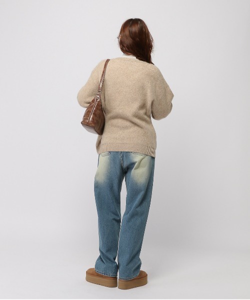 ALAND（エーランド）の「【UNISEX】ALAND／Aワッペン Vネックニット（ニット/セーター・レディース・アイボリー/ピンク/チャコール・MEDIUM/LARGE）」の10枚目の写真