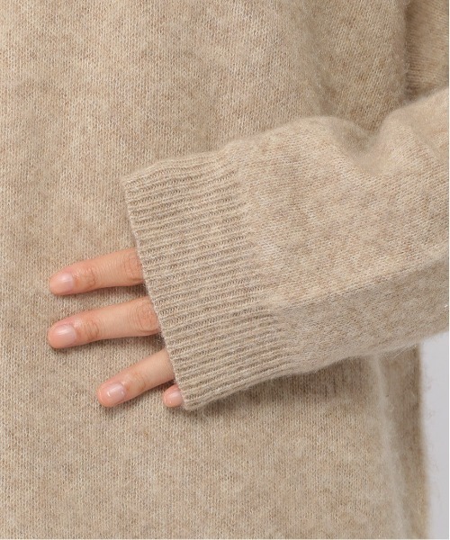 ALAND（エーランド）の「【UNISEX】ALAND／Aワッペン Vネックニット（ニット/セーター・レディース・アイボリー/ピンク/チャコール・MEDIUM/LARGE）」の19枚目の写真