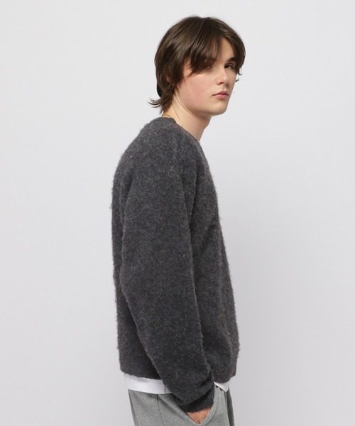 ALAND（エーランド）の「【UNISEX】ALAND／Aワッペン Vネックニット（ニット/セーター・レディース・アイボリー/ピンク/チャコール・MEDIUM/LARGE）」の15枚目の写真