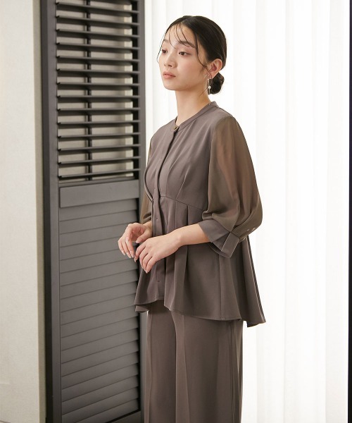 Jolie et Jolie（ジョリーエジョリー）の「ペプラムデザインブラウス＋ワイドパンツセットアップ（パンツドレス・レディース・ブラック/モカ/ネイビー・L/M/3L/LL）」の13枚目の写真