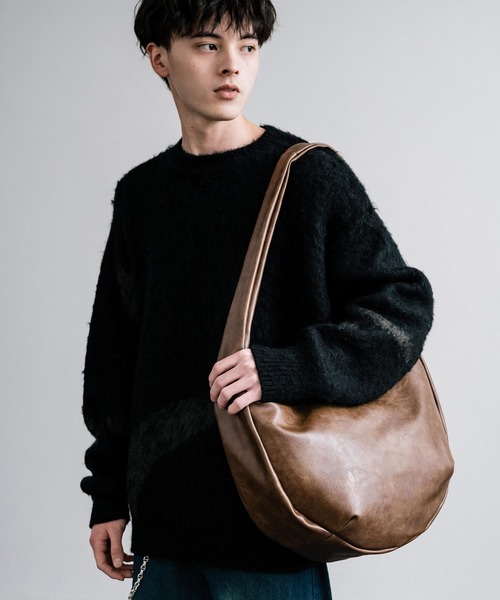 Rocky Monroe（ロッキーモンロー）の「PUレザー ビッグショルダーバッグ（ショルダーバッグ・メンズ・ブラック/ブラウン・FREE）」の15枚目の写真