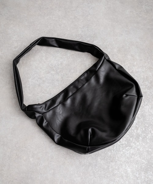 Rocky Monroe（ロッキーモンロー）の「PUレザー ビッグショルダーバッグ（ショルダーバッグ・メンズ・ブラック/ブラウン・FREE）」の12枚目の写真