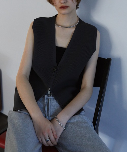 Aunt Marie's(アントマリーズ)の「ZIPリブニットベスト【オールシーズン着用可能!】(ベスト・レディース・チャコールグレー/ライトグレー・FREE)」の13枚目の写真