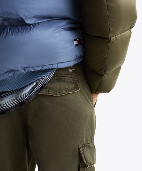 tommy jeans（トミー ジーンズ）の「ジャミーコットンカーゴパンツ（チノパンツ・メンズ・グリーン/ネイビー・34inch/32inch/28inch/30inch）」の4枚目の写真