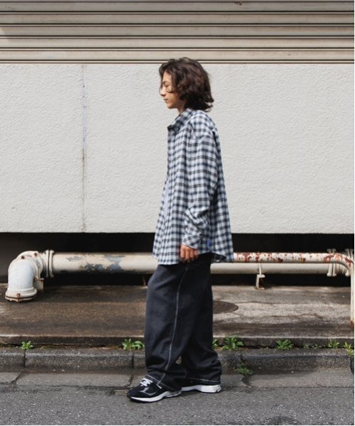 GLAZOS（グラソス）の「【大人向けサイズあり】アソート・ボタンダウン長袖シャツ（シャツ/ブラウス・キッズ・グレー/ブルー/ライトグレー/ブラック・M/S/LL/L）」の20枚目の写真