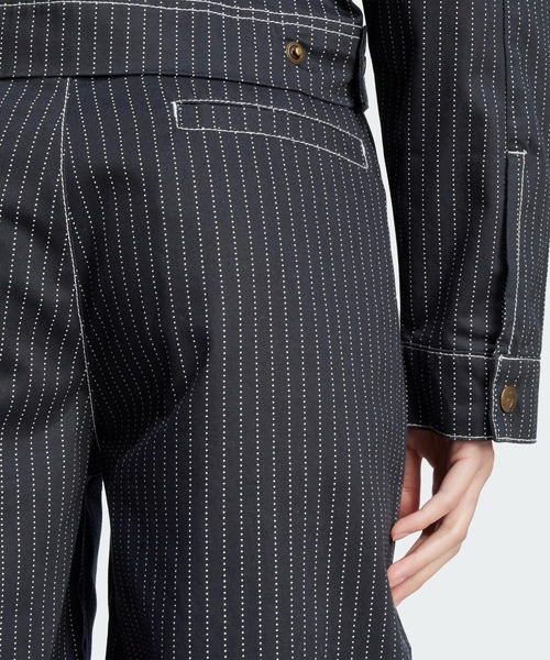 adidas（アディダス）の「総柄プリント ユーティリティパンツ / アディダスオリジナルス adidas Originals（その他パンツ・レディース・ブラック・24inch/25inch/26inch/27inch/28inch/29inch/30inch/31inch/32inch/33inch）」の4枚目の写真