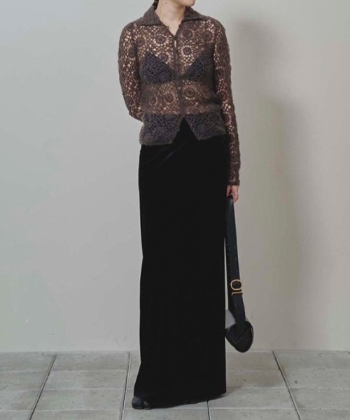 TODAYFUL(トゥデイフル)の「TODAYFUL Pencil Velour Skirt ペンシルベロアスカート/12520805(スカート・レディース・ブラック・38/36)」の10枚目の写真