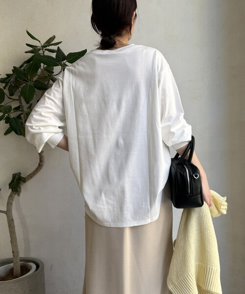 DouDou(ドゥドゥ)の「【WEB限定】CLAIRハンドロゴロンTEE(Tシャツ/カットソー・レディース・オフホワイト/ネイビー/ブラック・FREE)」の12枚目の写真