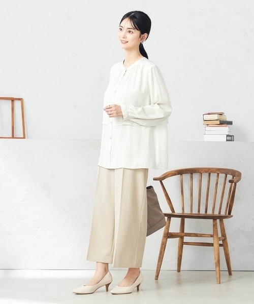 a.v.v（アーヴェヴェ）の「【前後2WAY】レイヤード風サテンブラウス（シャツ/ブラウス・レディース・ダークインディゴブルー/アイボリー/チャコールグレー・36/34/38/40/42）」の17枚目の写真