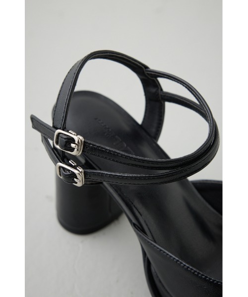 AZUL by moussy（アズールバイマウジー）の「スクエアカットプラットフォームサンダル（サンダル・レディース・シルバー/ブラック・SMALL/MEDIUM/LARGE/LL）」の8枚目の写真