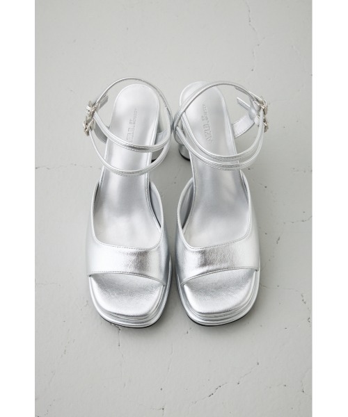 AZUL by moussy（アズールバイマウジー）の「スクエアカットプラットフォームサンダル（サンダル・レディース・シルバー/ブラック・SMALL/MEDIUM/LARGE/LL）」の16枚目の写真