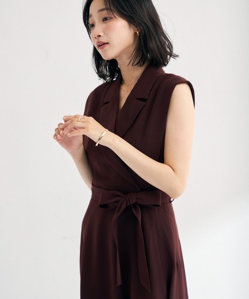 MISCH MASCH(ミッシュマッシュ)の「新色追加 ZOZO限定 テーラードカラーフレアワンピース(ワンピース・レディース・ネイビー/アイボリー/ブラウン・フリ-)」の21枚目の写真