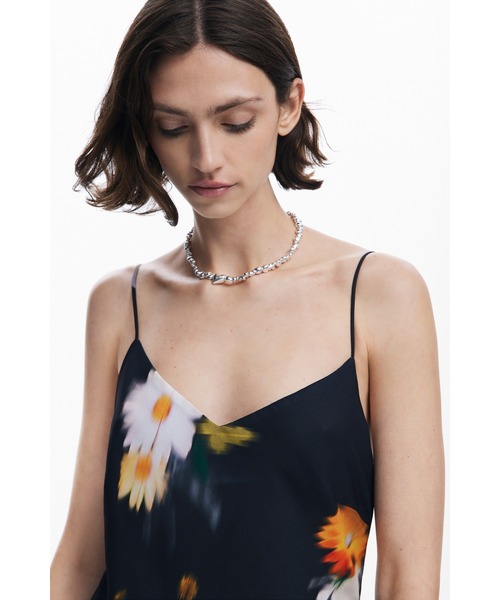 Desigual（デシグアル）の「花柄シフォンスリップドレス 結婚式 二次会 フォーマル（ワンピース・レディース・ブラック・S/M/L/XL/XS）」の2枚目の写真