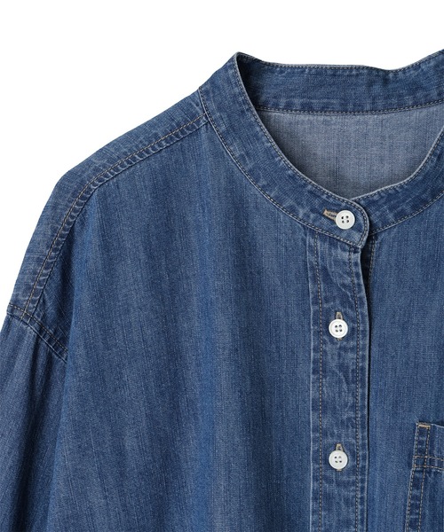 Petit Honfleur(プチオンフルール)の「バンドカラーデニムシャツ【追加生産】(シャツ/ブラウス・レディース・ブルー/ネイビー・9号/11号/13号)」の16枚目の写真