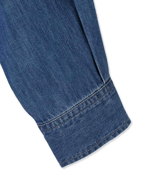 Petit Honfleur(プチオンフルール)の「バンドカラーデニムシャツ【追加生産】(シャツ/ブラウス・レディース・ブルー/ネイビー・9号/11号/13号)」の19枚目の写真