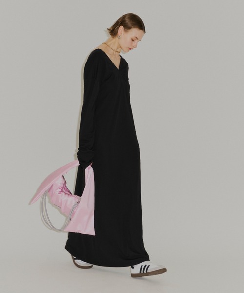 yae(ヤエ)の「2way V-neck dress /2wayVネックドレス(ワンピース・レディース・ボルドー/ブラック/ネイビー・36/38)」の1枚目の写真