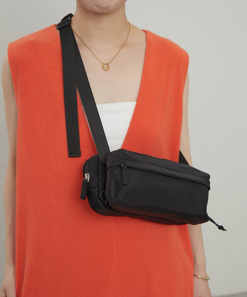 earthy（アーシー）の「クロスボディーバッグ（ショルダーバッグ・レディース・ブラック/オフホワイト・FREE）」の16枚目の写真