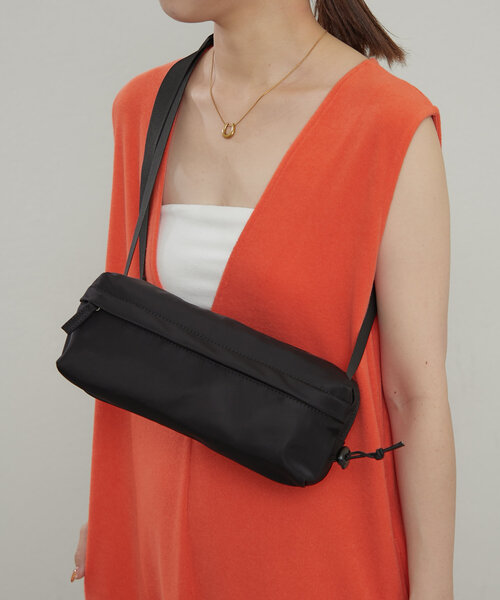 earthy（アーシー）の「クロスボディーバッグ（ショルダーバッグ・レディース・ブラック/オフホワイト・FREE）」の15枚目の写真