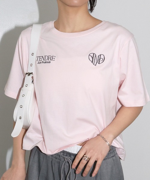 Freesia by andme（フリージアバイアンドミー）の「ロゴ刺繍ショート丈半袖Tシャツ（Tシャツ/カットソー・レディース・スミクロ/オフホワイト/ピンク・M）」の16枚目の写真