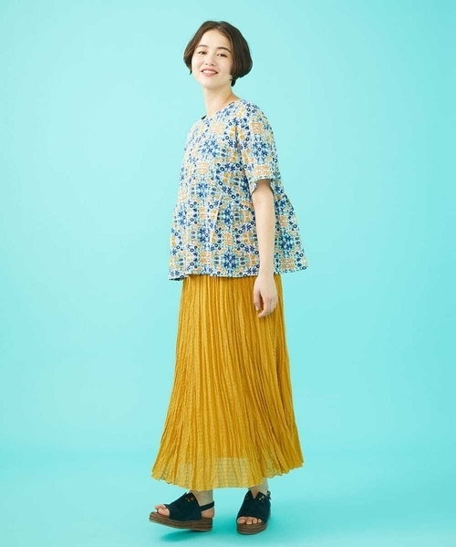 Jocomomola(ホコモモラ)の「Balanceo ランダムプリーツスカート(スカート・レディース・ブルー/チャコールグレー/イエロー・40)」の17枚目の写真