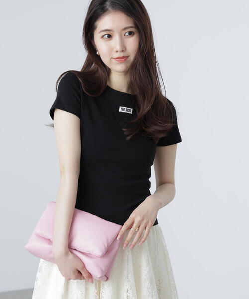 FREE'S MART(フリーズマート)の「◆ロゴ刺繍タグTシャツ(Tシャツ/カットソー・レディース・レッド/ブラック/ホワイト・FREE)」の2枚目の写真