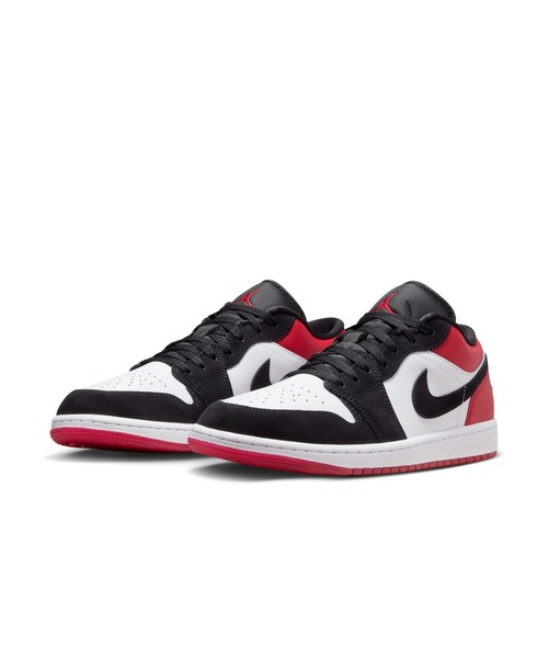 JORDAN BRAND(ジョーダンブランド)の「AIR JORDAN 1 LOW SE(スニーカー・メンズ・ブラック×レッド・28.0cm/27.0cm/26.0cm/27.5cm/26.5cm/29.0cm)」の1枚目の写真