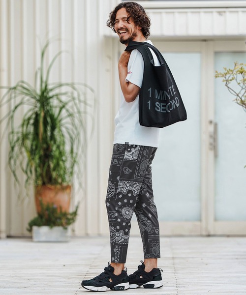 1minute 1second(ワンミニットワンセカンド)の「mp13514-bandana pattern tapered pants テーパードパンツ(その他パンツ・メンズ・ブラック×ホワイト/ホワイト×ブラック/ブラック×ブルー・S/M/L/XL)」の17枚目の写真