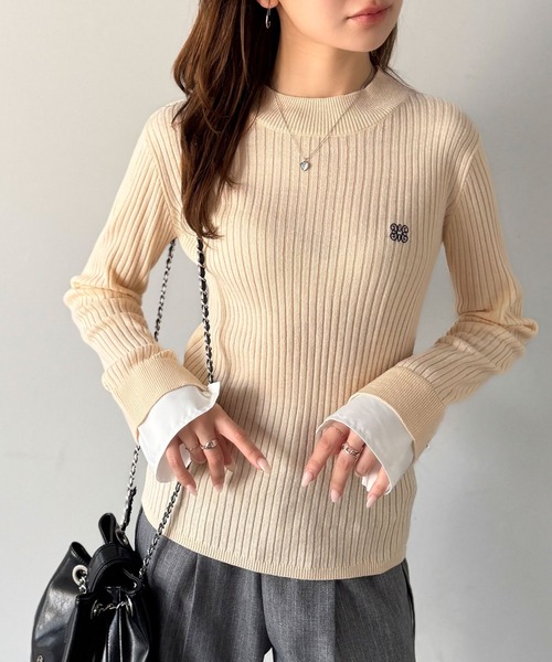 mily bilet(ミウィビレット)の「【mily bilet】1枚で完成♪重ね着風デザイン◎カシミヤタッチ袖カフスレイヤード刺繍ニット(ニット/セーター・レディース・レッド/アイボリー/ブラック/グレー・MEDIUM/LARGE/X-LARGE/SMALL)」の8枚目の写真