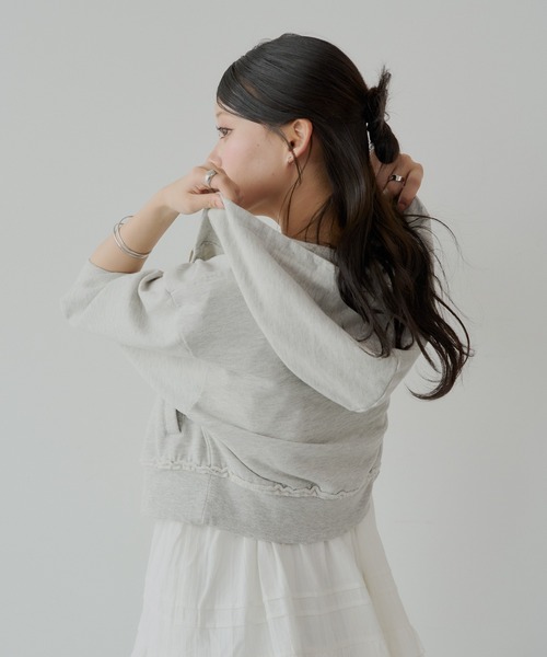 Chico（チコ）の「【5色展開】ショート丈ピグメントダブルジップパーカー（パーカー・レディース・オートミール/ネイビー/ピンク/グレー/チャコールグレー・FREE）」の14枚目の写真