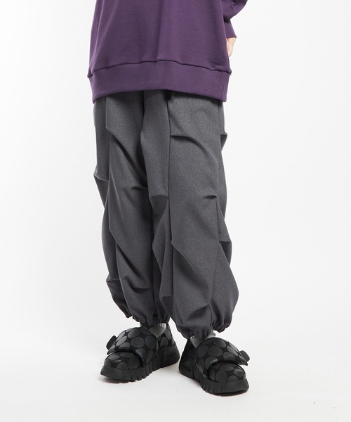 gomme（ゴム）の「ウーリーツイル　リンプルパンツ（その他パンツ・レディース・ボルドー/ブラック/チャコールグレー・MEDIUM）」の3枚目の写真