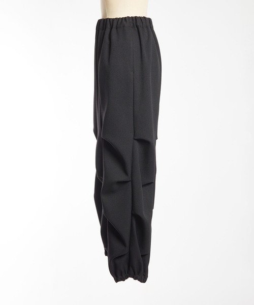 gomme（ゴム）の「ウーリーツイル　リンプルパンツ（その他パンツ・レディース・ボルドー/ブラック/チャコールグレー・MEDIUM）」の4枚目の写真