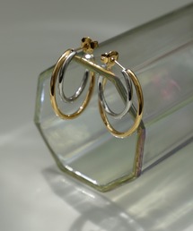 VitaFelice（ヴィータフェリーチェ）の「ダブルフープピアス バイカラー ステンレス ゴールド×シルバー（ピアス（両耳用））」