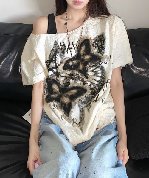 REMUR(レミュール)の「ワンショルダーバタフライ半袖Tシャツ(Tシャツ/カットソー・レディース・ベージュ/チャコールグレー/アイボリー・FREE)」の2枚目の写真